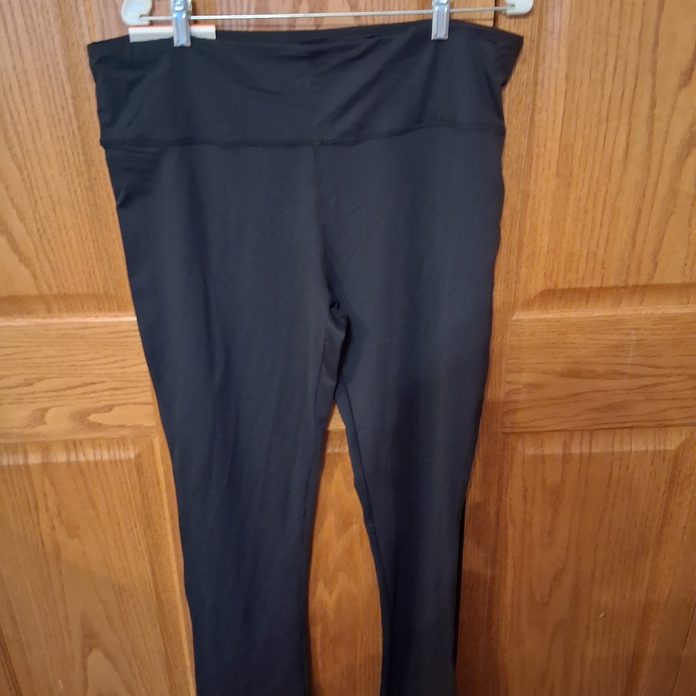 Women's High-Rise Black Performance Leggings